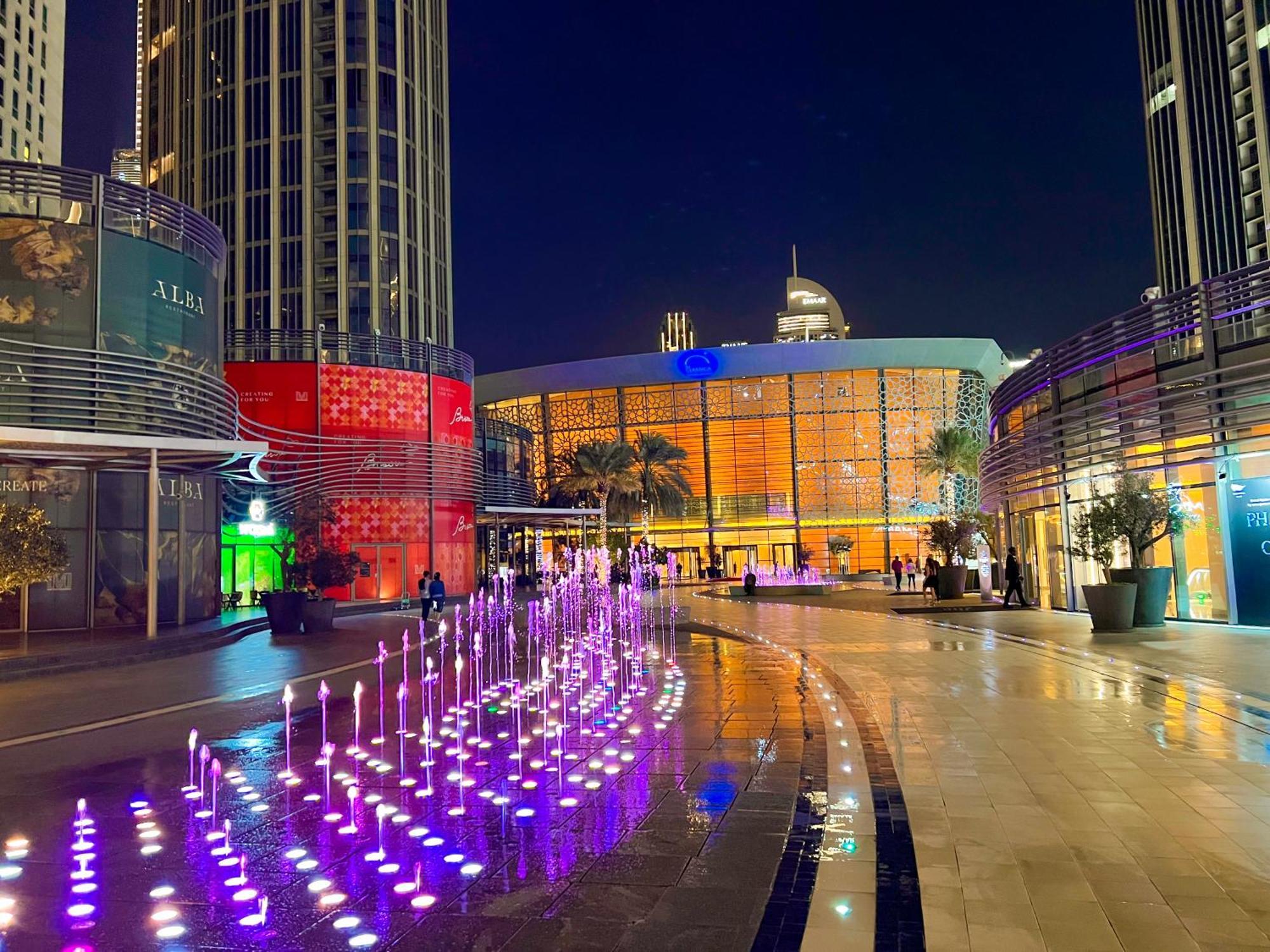 Downtown Luxury - Stunning Burj Khalifa & Sea View - 5 Minutes Walk To Dubai Mall Exterior foto