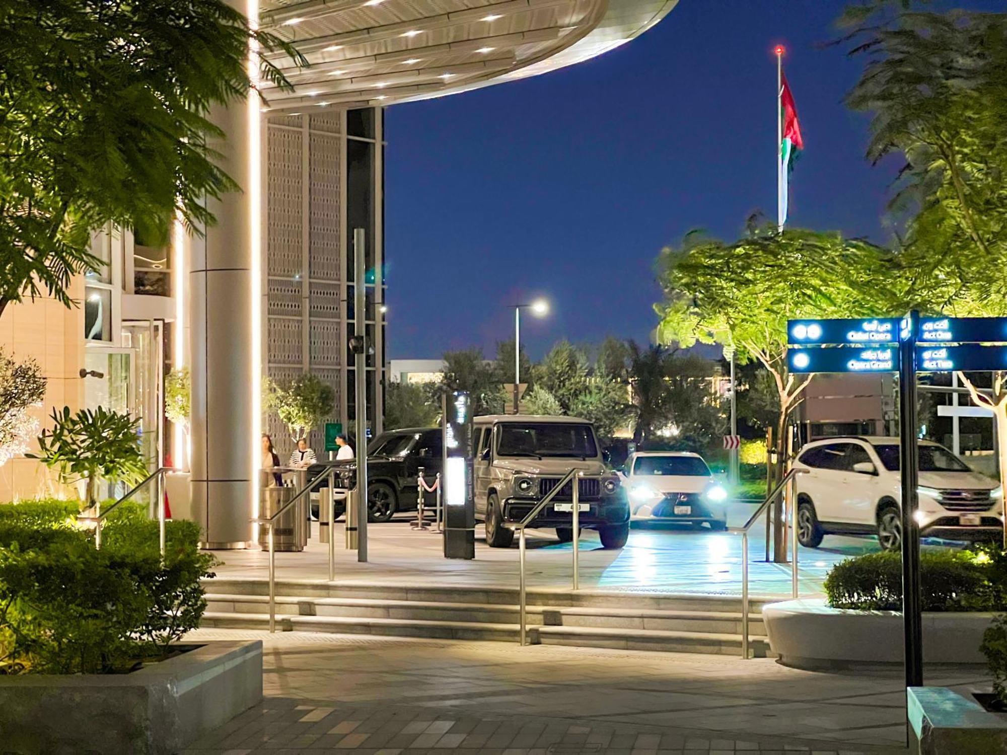 Downtown Luxury - Stunning Burj Khalifa & Sea View - 5 Minutes Walk To Dubai Mall Exterior foto