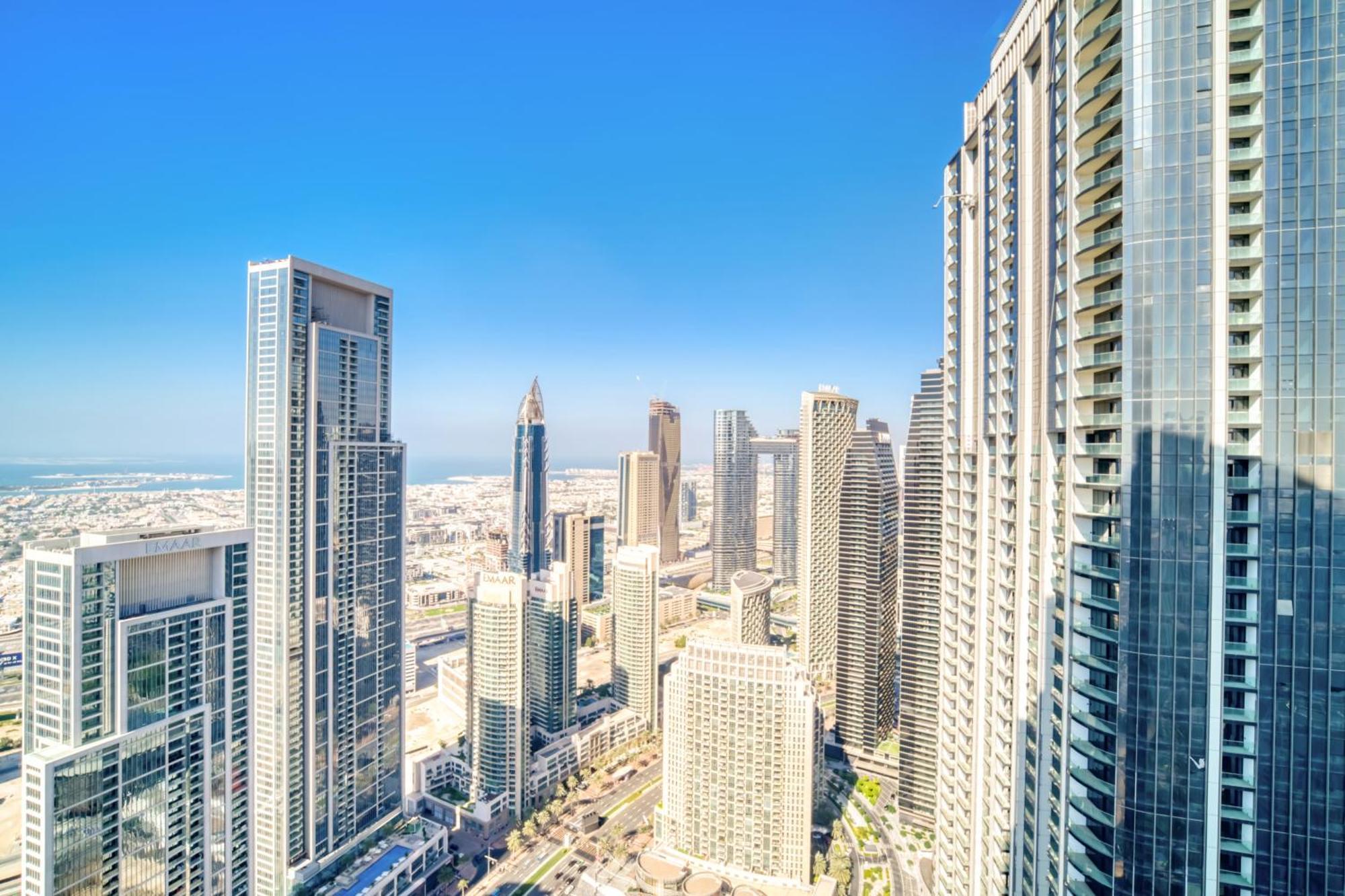 Downtown Luxury - Stunning Burj Khalifa & Sea View - 5 Minutes Walk To Dubai Mall Exterior foto